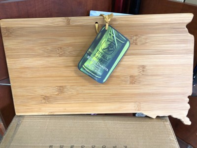 south dakota shaped bamboo cutting board
